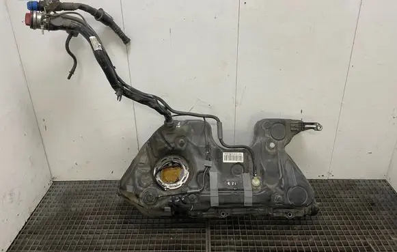 Mercedes-Benz C W205 Fuel tank A2384700001 100002786
