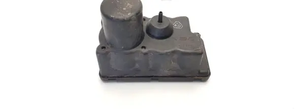 Audi 80 90 S2 B4 Central locking vacuum pump 443862257C