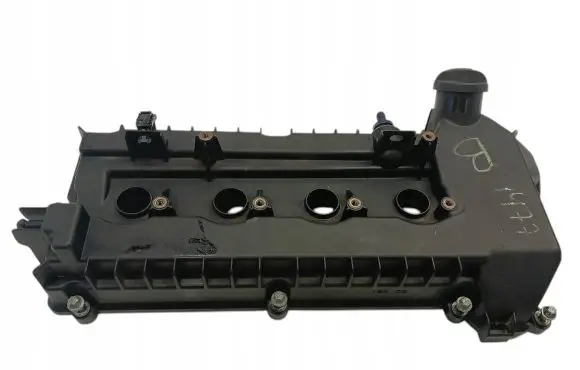 Mitsubishi Colt Rocker cam cover 