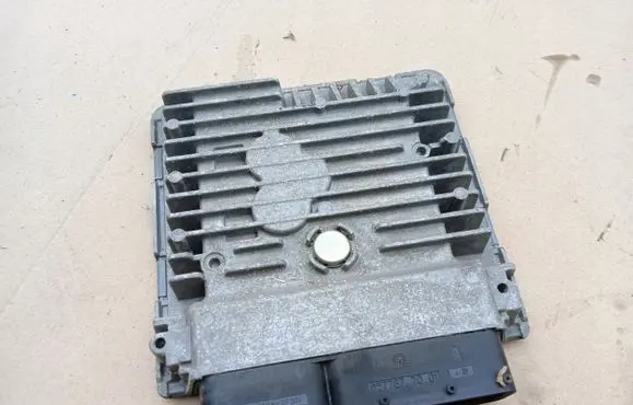 Volkswagen Golf Plus Engine control unit/module 03L906023H