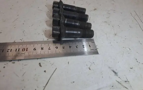 Mercedes-Benz GLC X253 C253 Nuts/bolts 