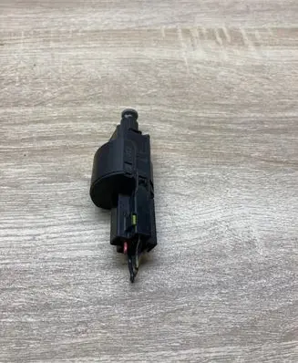 Opel Astra G Brake pedal sensor switch 09132299 09175172 09175185
