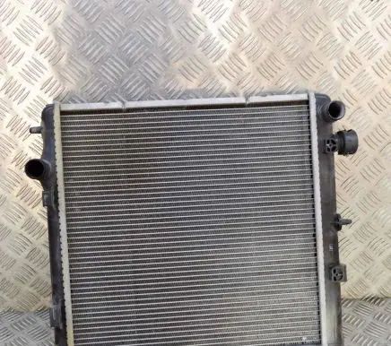 Peugeot 208 Coolant radiator 870860300 886160000