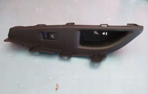 Mitsubishi Outlander Electric window control switch 7222A957