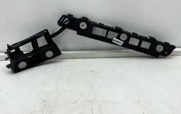 Opel Meriva B Front bumper mounting bracket 13268252