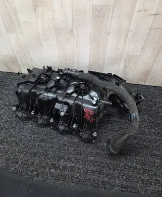 BMW 3 G20 G21 Intake manifold 8647975 11618647975
