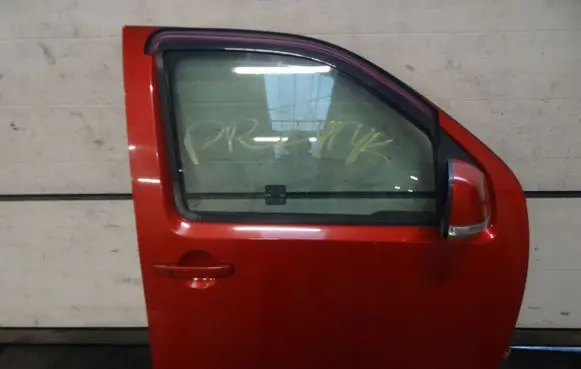 Nissan Pathfinder R51 Rear door