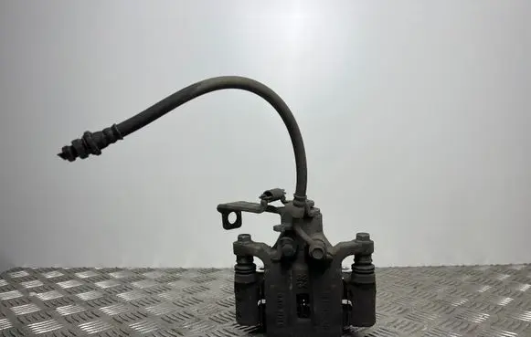 Hyundai Kona I Rear brake caliper