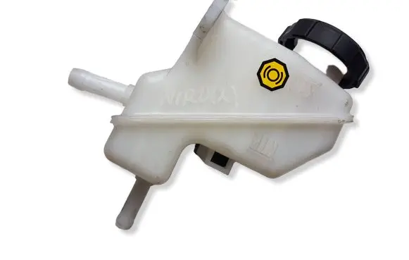 KIA Niro Brake fluid reservoir D0T30R4