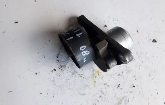 Nissan X-Trail T31 Generator/alternator belt tensioner