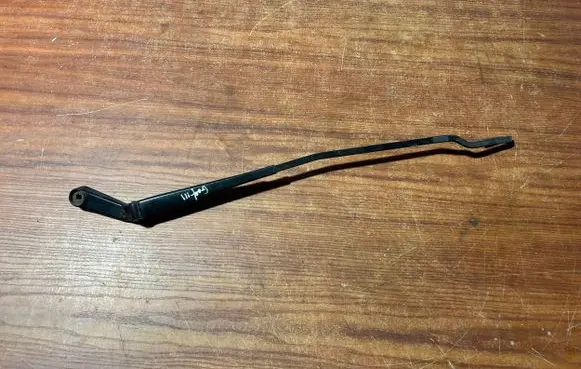 Volkswagen Golf III Front wiper blade arm 1H1955410B 1H1955410A