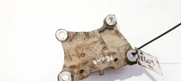 Honda Civic Engine mounting bracket snaa0