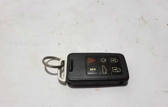Volvo V40 Ignition key/card 31419132