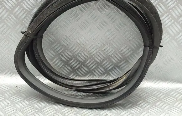 Opel Corsa D Rubber seal rear door