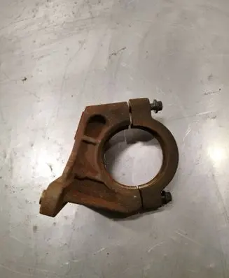 Volvo V70 Driveshaft support bearing bracket 30711363