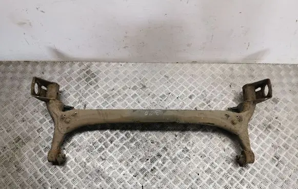 Toyota Corolla Verso AR10 Rear axle beam 