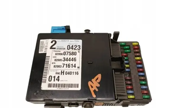 Renault Laguna II Fuse box set 8200607580