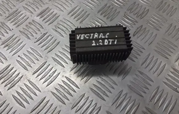Opel Vectra C Window wiper relay 09132691