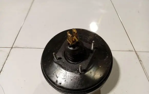 Toyota Corolla Verso AR10 Brake booster 0204024806