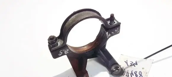 Ford Focus Engine mounting bracket 4m513k305ea 4m51-3k305-ea