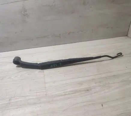 Hyundai i20 (GB IB) Front wiper blade arm 0E11