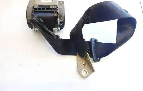 Volkswagen Jetta V Rear seatbelt 1K5857806B 605113500A