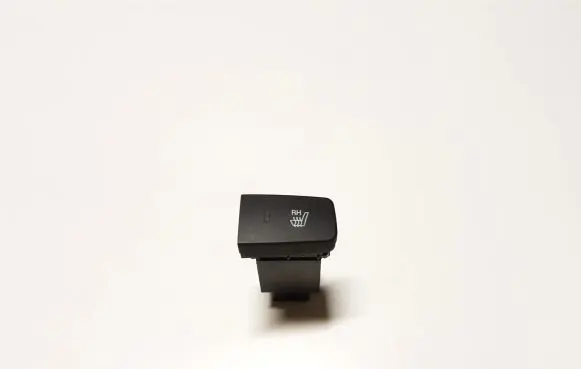 Hyundai Tucson JM Seat heating switch 933402E001