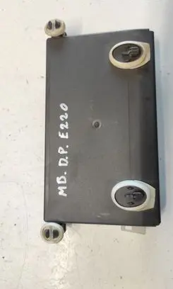 Mercedes-Benz E W211 Door control unit/module 2118200426