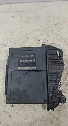 Mercedes-Benz E W210 Comfort/convenience module 2108203826 335626 5626U6J17006