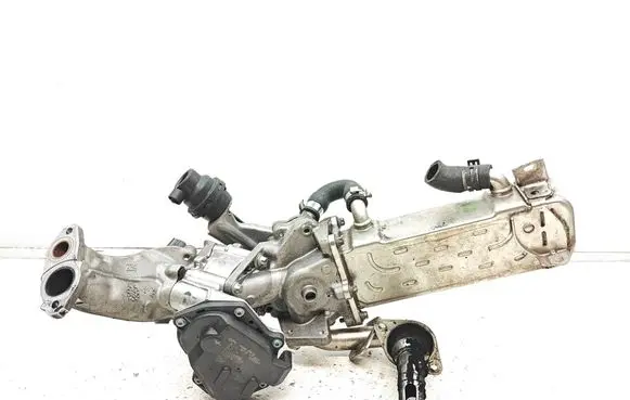 Mercedes-Benz C W204 EGR valve cooler A6511400275