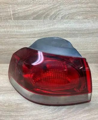 Volkswagen Golf VI Rear/tail lights 5K0945257 16796201