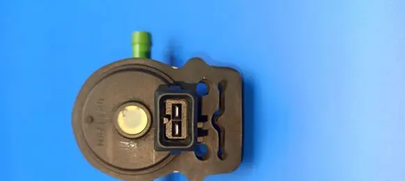 Mercedes-Benz SLK R171 Vacuum valve A0004706593