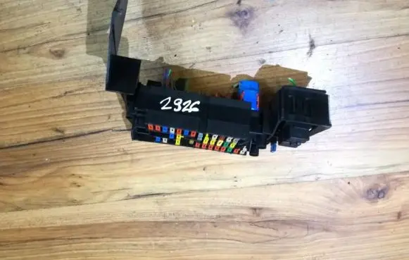 Peugeot 406 Fuse box set Nera