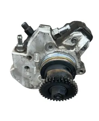 Mercedes-Benz E W212 Fuel injection high pressure pump A6420701001 A6420106247
