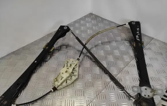 Volkswagen Jetta V Front window lifting mechanism without motor 994854