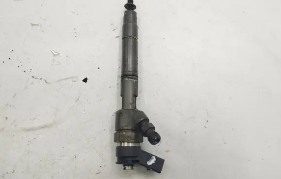 Mercedes-Benz B W245 Fuel injector A6400700787 0445110