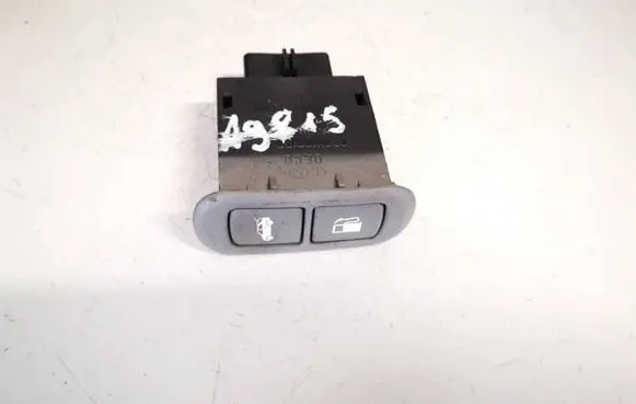 KIA Sorento Fuel tank opening switch 935503e000 93550-3e000