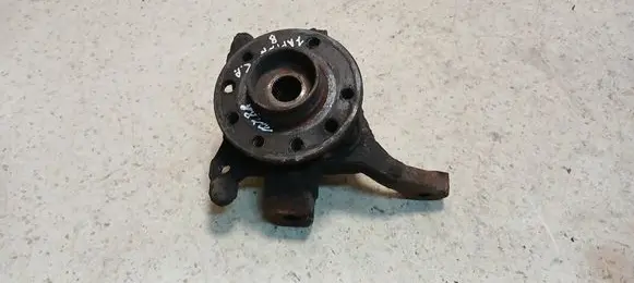 Opel Zafira B Front wheel hub spindle knuckle
