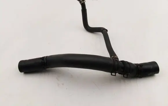 Mitsubishi Outlander Engine coolant pipe/hose