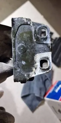 BMW 5 E39 Trunk lock loop 81208485124