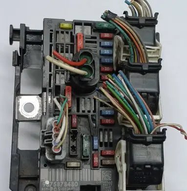 Peugeot Partner BSM Control unit 9675878480 BSMR0500 R05