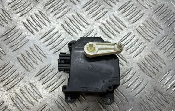 Volkswagen Golf IV Air flap motor/actuator 8610000990 HB601BN8V01
