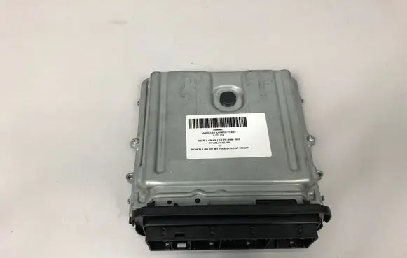 BMW 6 F12 F13 Engine control unit/module 8572873