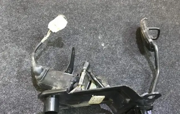 Renault Scenic I Accelerator throttle pedal 0206001021 7700413230