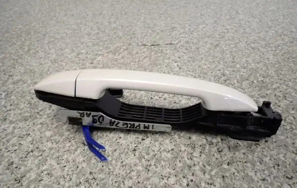 Subaru Impreza III Sliding door exterior handle 