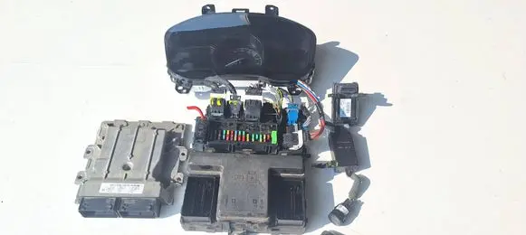 Engine ECU kit and lock set