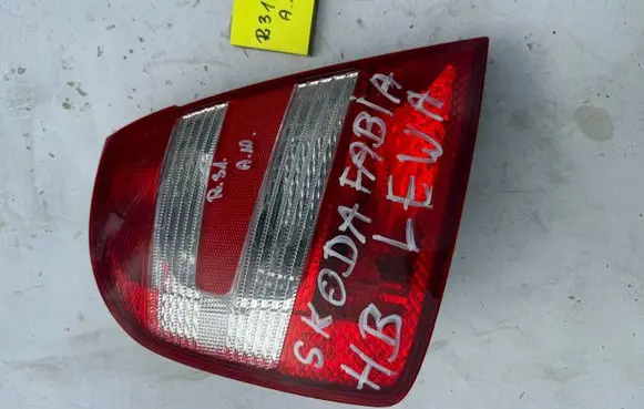 Skoda Fabia Mk1 (6Y) Rear/tail lights 