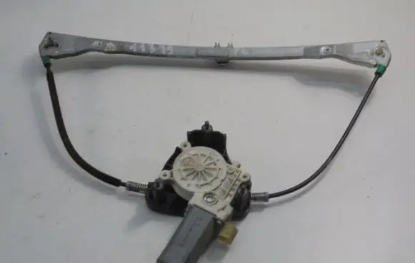 Renault Thalia I Front door window regulator with motor 8200169093