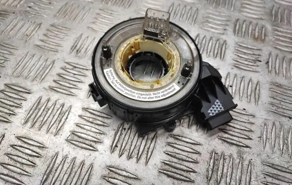 Skoda Octavia Mk2 (1Z) Airbag slip ring squib (SRS ring) 1K0959653C