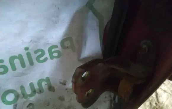 Suzuki Liana Front door upper hinge